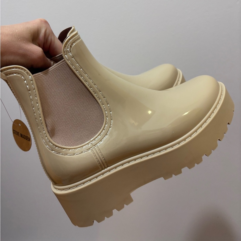 Steve Madden boots